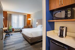 Holiday Inn Express & Suites Lexington Park-California by IHG