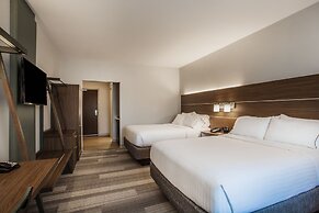 Holiday Inn Express & Suites Lexington Park-California by IHG