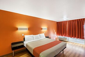 Motel 6 Fort Worth, TX - Stockyards