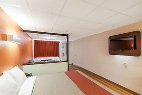 Motel 6 Fort Worth, TX - Stockyards