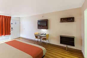 Motel 6 Fort Worth, TX - Stockyards