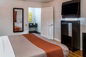 Motel 6 Florence, KY - Cincinnati Airport