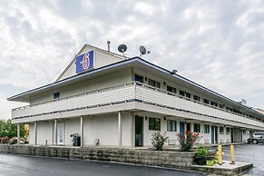 Motel 6 Florence, KY - Cincinnati Airport