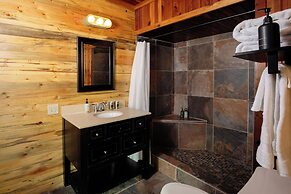 LOGE Glacier National Park