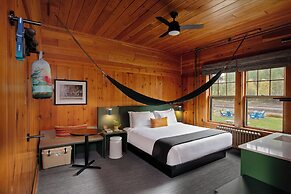 LOGE Glacier National Park