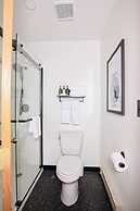 LOGE Glacier National Park