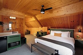 LOGE Glacier National Park