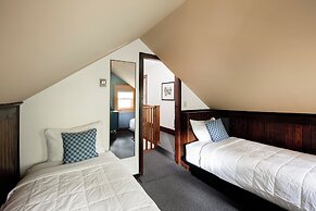 LOGE Glacier National Park