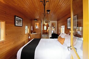 LOGE Glacier National Park