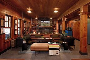 LOGE Glacier National Park