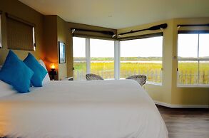 Captain's Inn at Moss Landing