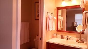 Captain's Inn at Moss Landing