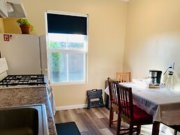 Captain's Inn at Moss Landing