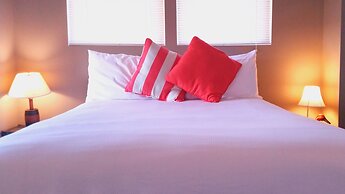 Captain's Inn at Moss Landing