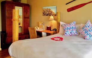 Captain's Inn at Moss Landing