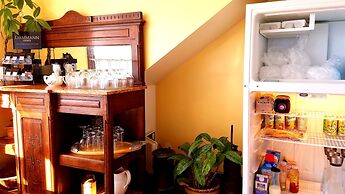 Captain's Inn at Moss Landing