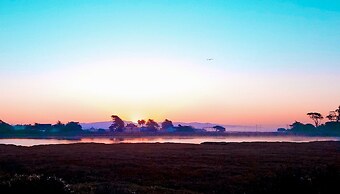 Captain's Inn at Moss Landing