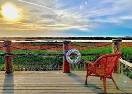 Captain's Inn at Moss Landing