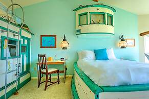 Captain's Inn at Moss Landing