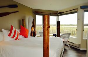 Captain's Inn at Moss Landing