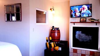 Captain's Inn at Moss Landing