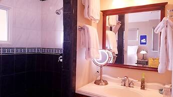 Captain's Inn at Moss Landing