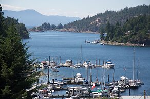 Enchanter Oceanview Suites