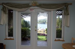 Enchanter Oceanview Suites