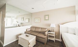 Surf Club Oceanfront Hotel