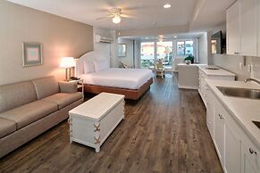 Surf Club Oceanfront Hotel