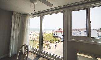 Surf Club Oceanfront Hotel