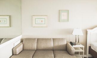 Surf Club Oceanfront Hotel