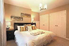 Boardwalk Homes - Executive Townhomes