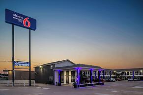 Studio 6 Fort Worth, TX -Stockyards East
