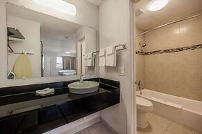 Studio 6 Fort Worth, TX -Stockyards East