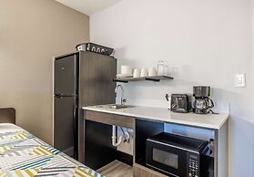 Studio 6 Fort Worth, TX -Stockyards East