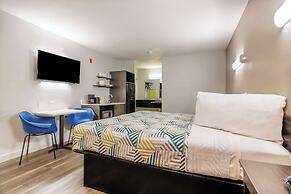 Studio 6 Fort Worth, TX -Stockyards East