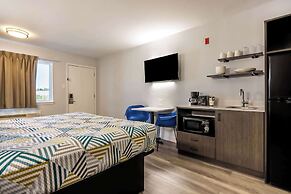 Studio 6 Fort Worth, TX -Stockyards East