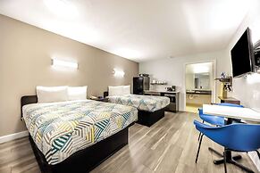 Studio 6 Fort Worth, TX -Stockyards East