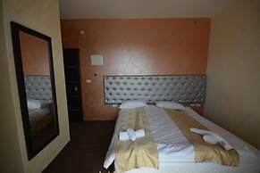 New Metropole Hotel