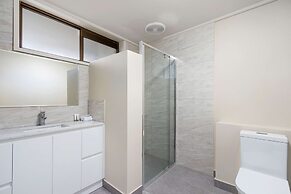 Knox International Hotel & Apartments