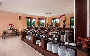 Padjadjaran Suites Resort & Convention