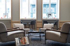 Globe et Cecil Hôtel