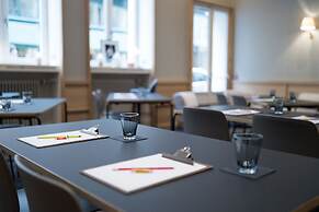 Globe et Cecil Hôtel