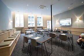 Globe et Cecil Hôtel