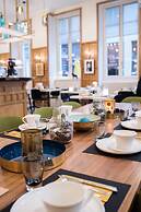 Globe et Cecil Hôtel