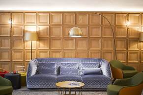 Globe et Cecil Hôtel