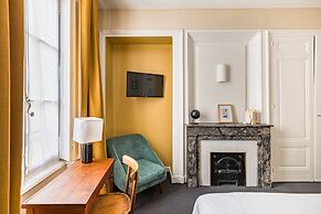 Globe et Cecil Hôtel