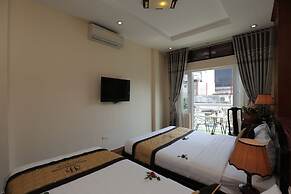 Hanoi Golden Charm Hotel