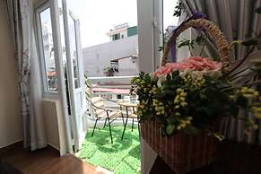 Hanoi Golden Charm Hotel